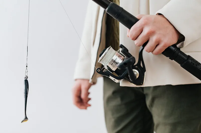 fishing braid reel tackle — photo from Pexels