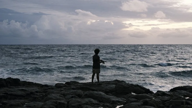saltwater fishing ocean — photo from Pexels